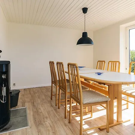 4 Person In Ostervra-by Traum